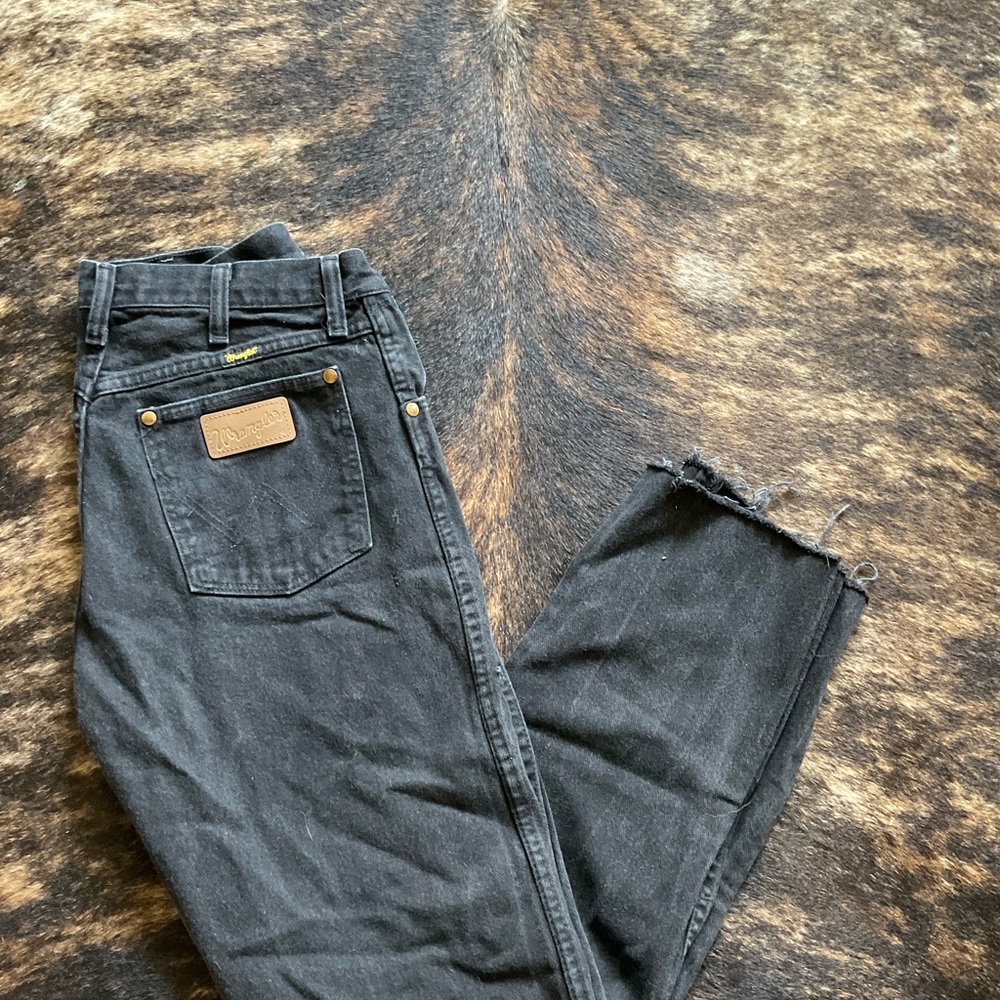 Black Distressed Wranglers Size 30